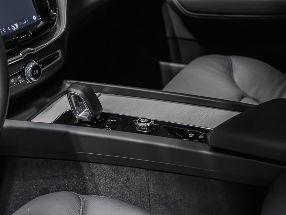 Volvo XC60 B5 PLUS DARK CLIMAT MAGS 20PO 2025-5