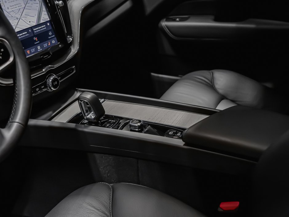 2025 Volvo XC60 B5 PLUS DARK CLIMATE-6