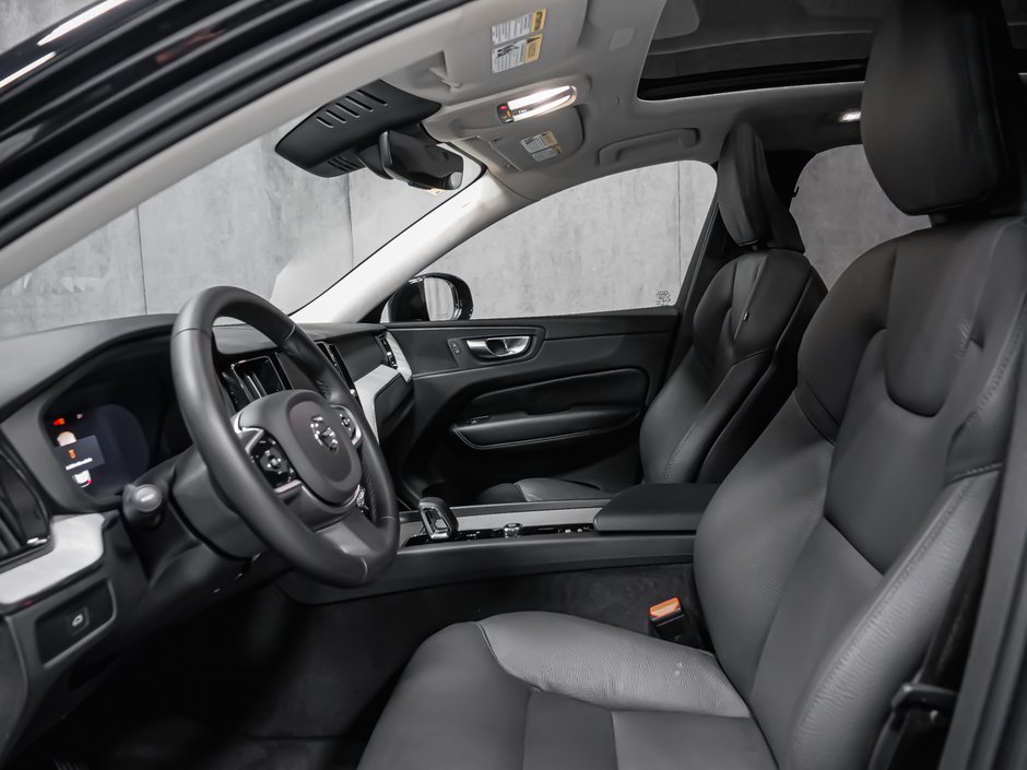 Volvo XC60 B5 PLUS DARK CLIMATE 2025-11