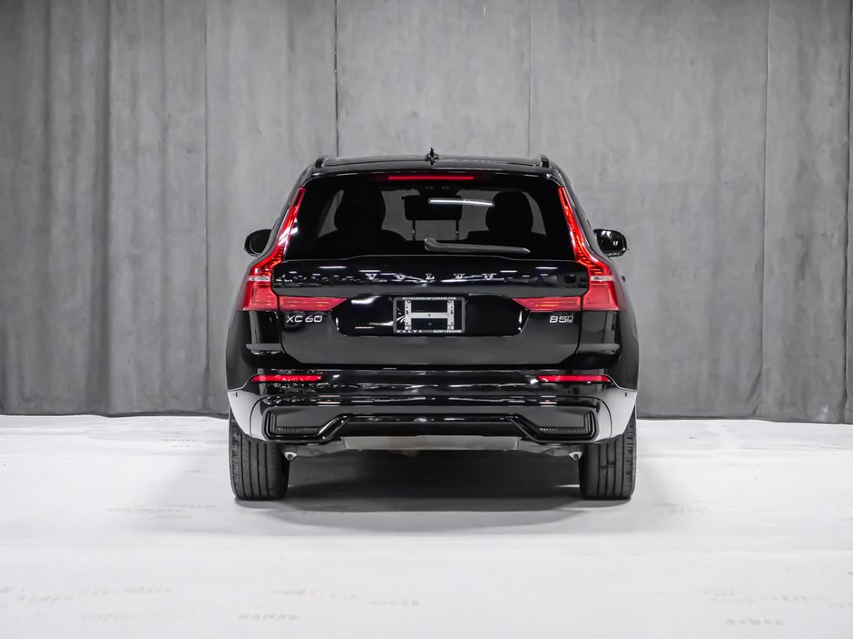 2025 Volvo XC60 B5 PLUS DARK CLIMATE-4