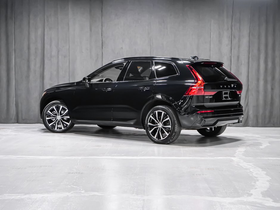 2025 Volvo XC60 B5 PLUS DARK CLIMATE-3