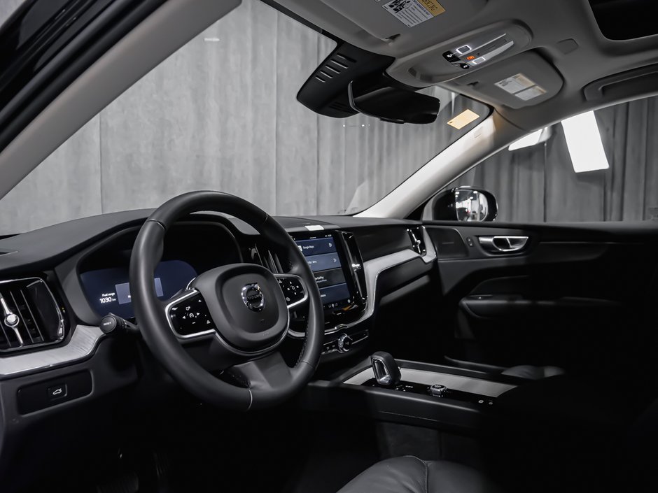 2025 Volvo XC60 B5 PLUS DARK CLIMATE-5