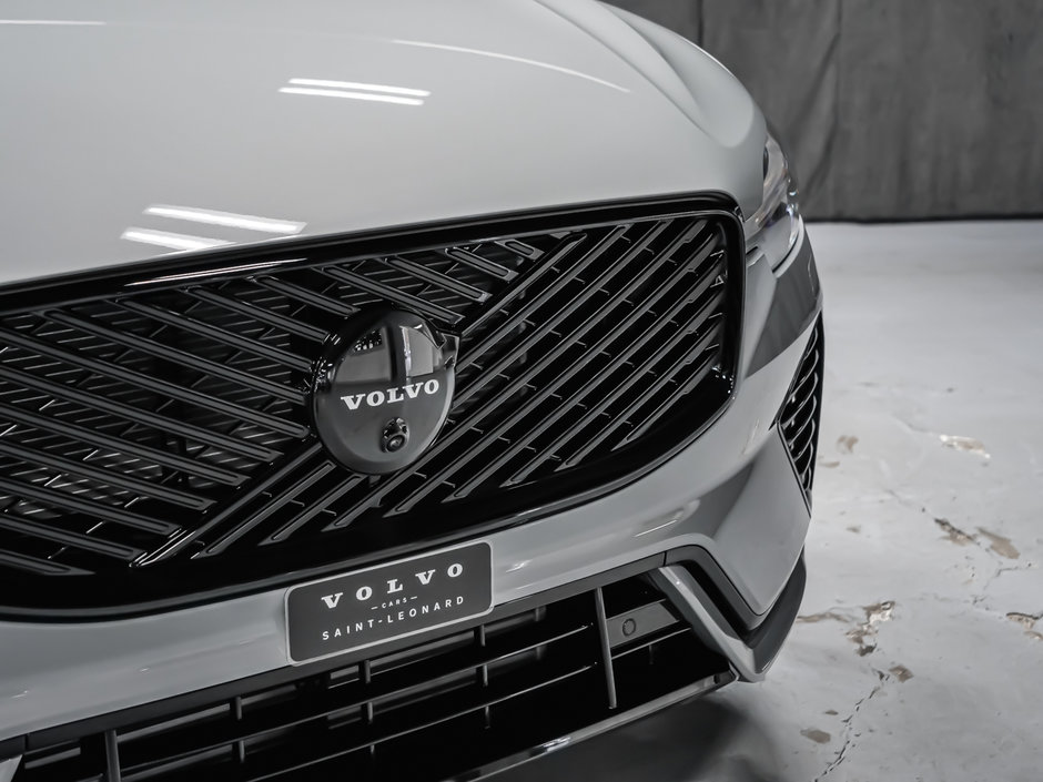 2026 Volvo XC60 Ultra Black Edition-22