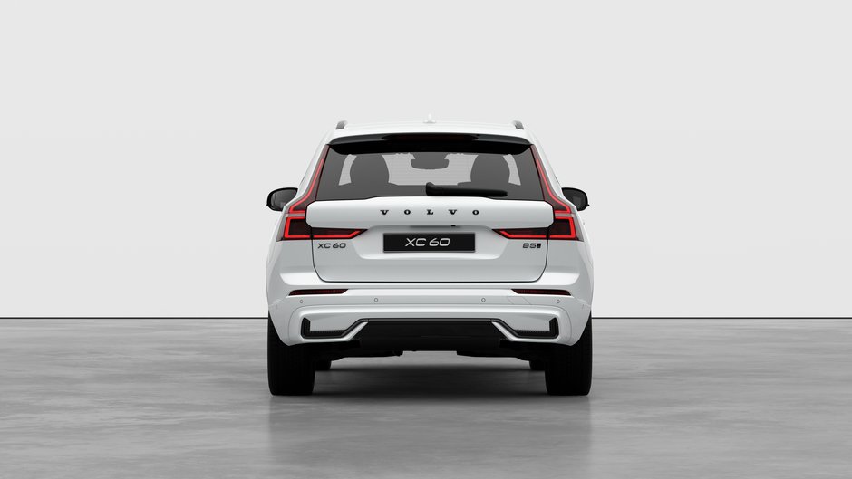 2026 Volvo XC60 Ultra Black Edition-5
