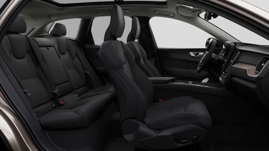 2026 Volvo XC60 Plus Dark Theme-5