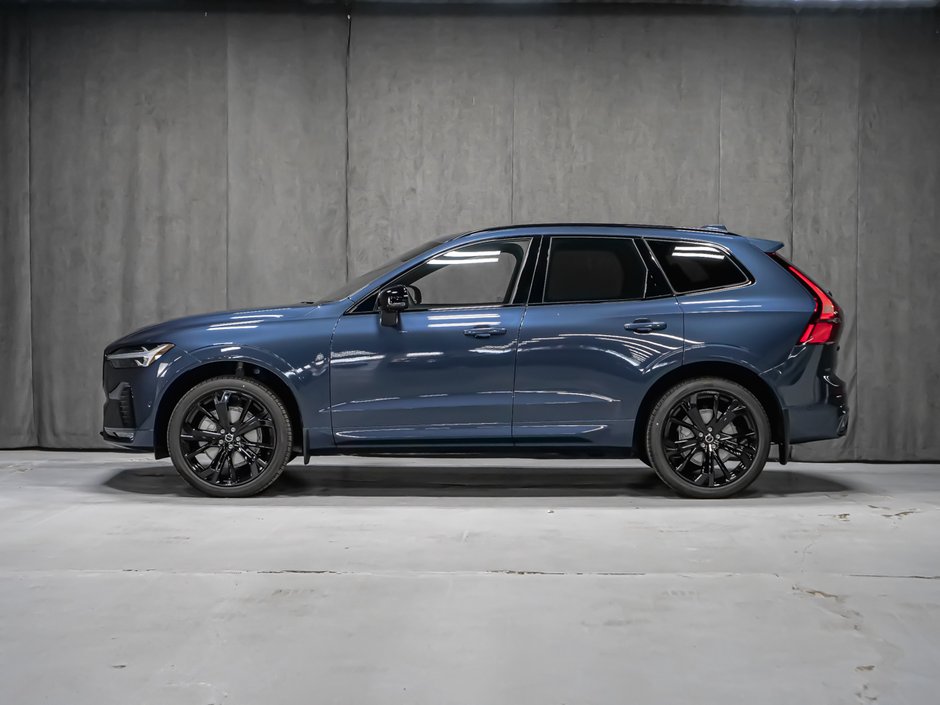 2026 Volvo XC60 Ultra Black Edition-3