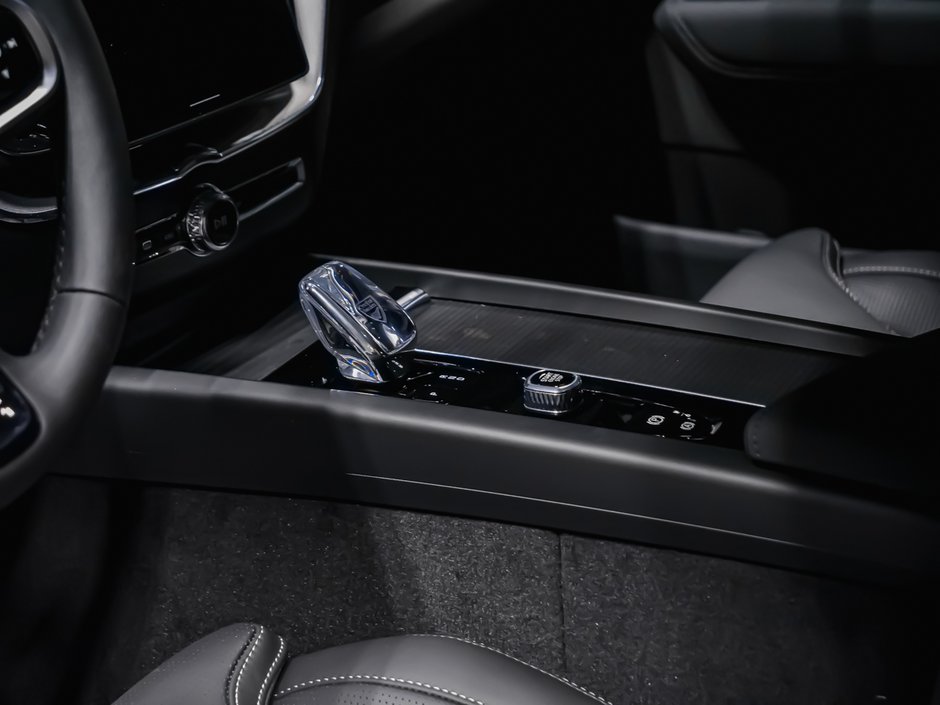 2026 Volvo XC60 Ultra Black Edition-7