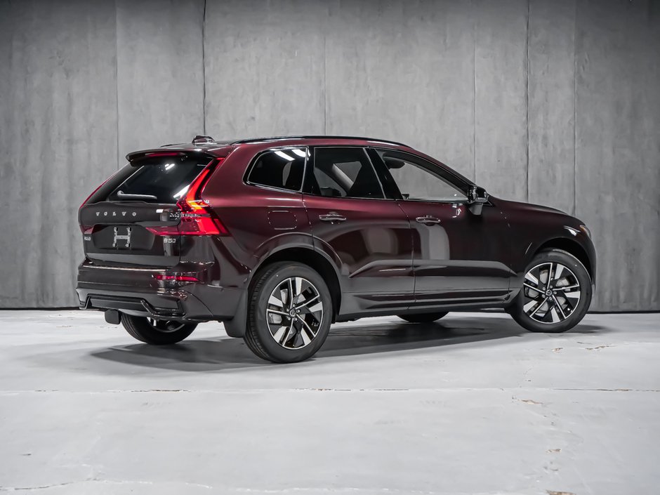 2026 Volvo XC60 Plus-2