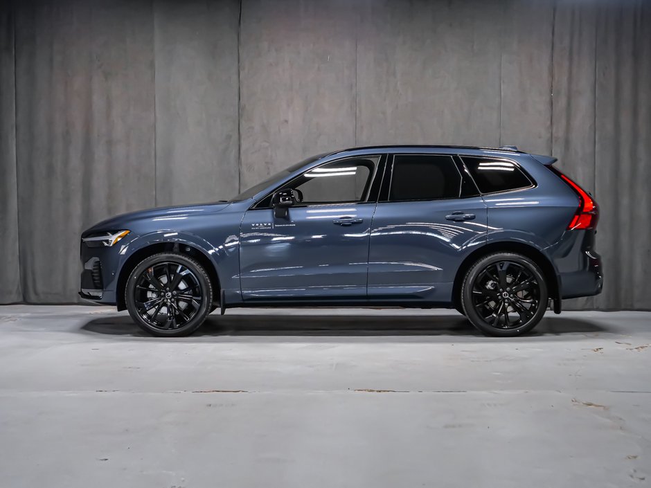 2026 Volvo XC60 Ultra Black Edition-3