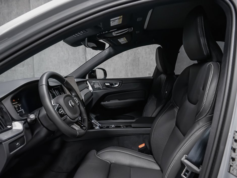 2026 Volvo XC60 Ultra Black Edition-11