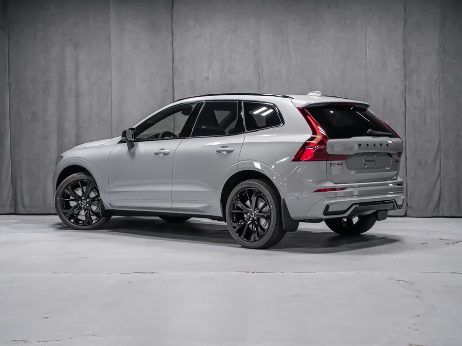 2026 Volvo XC60 Ultra Black Edition-3