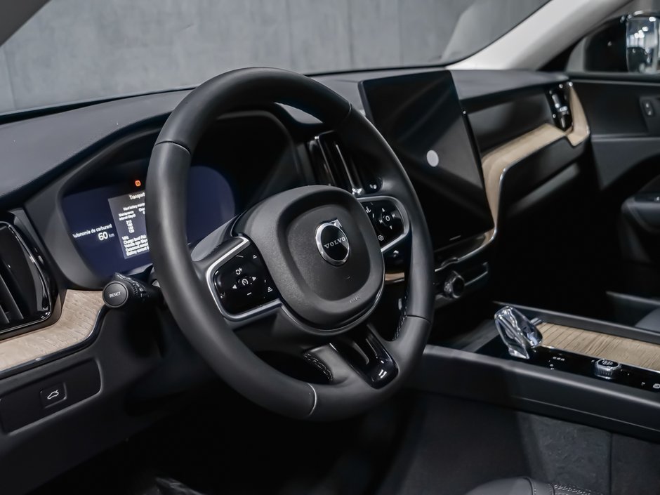 2026 Volvo XC60 Core-8