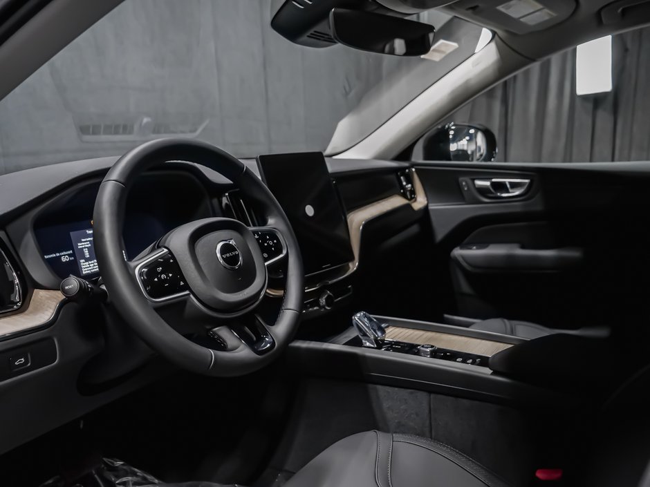 2026 Volvo XC60 Core-6