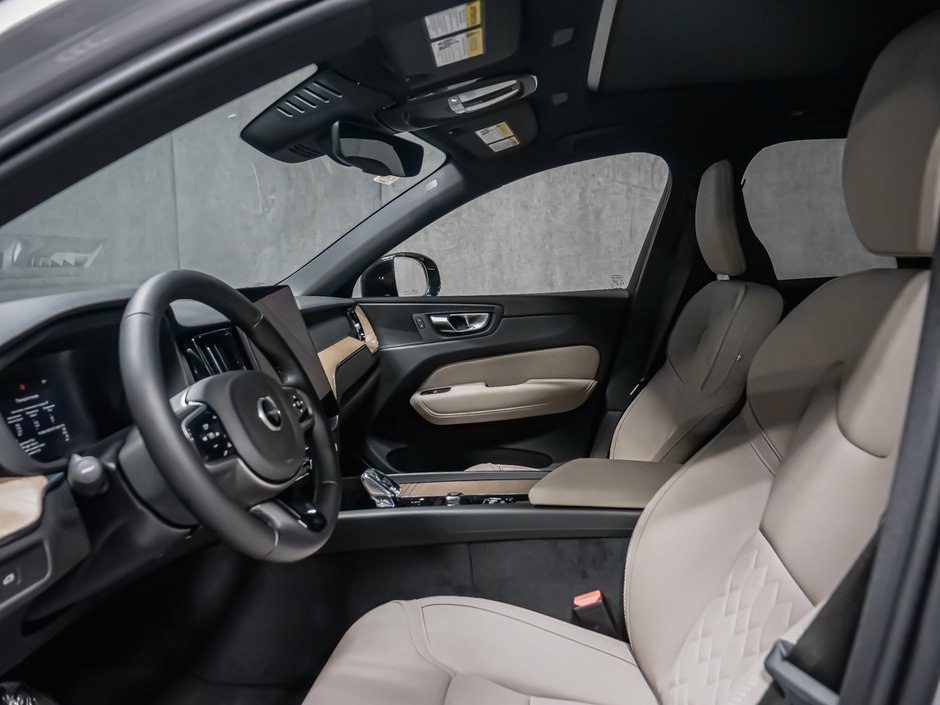 2026 Volvo XC60 Plus-11