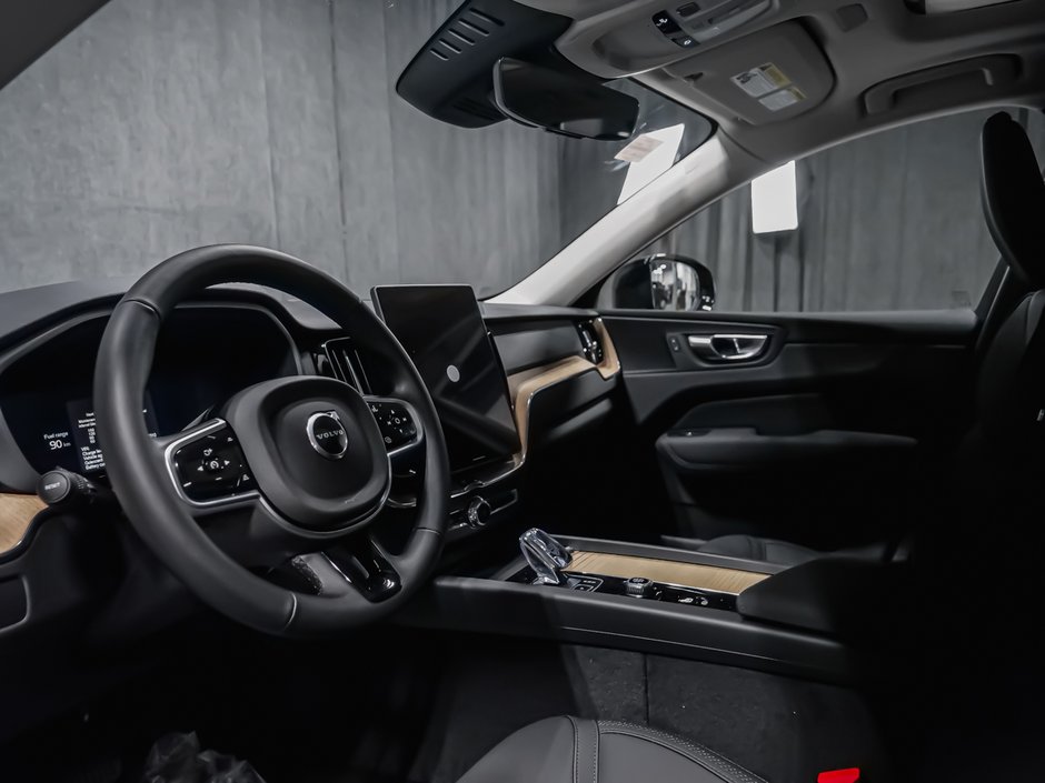 2026 Volvo XC60 Plus-6