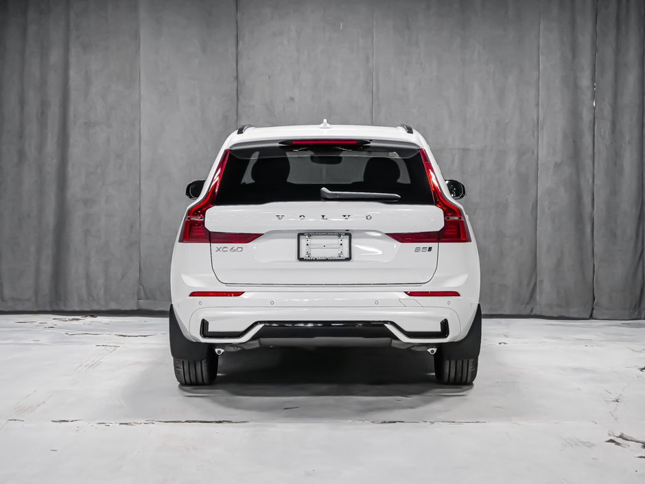 2026 Volvo XC60 Plus-5