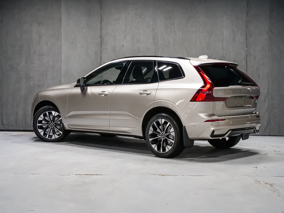 2026 Volvo XC60 Plus-3