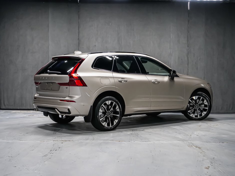 2026 Volvo XC60 Plus-2