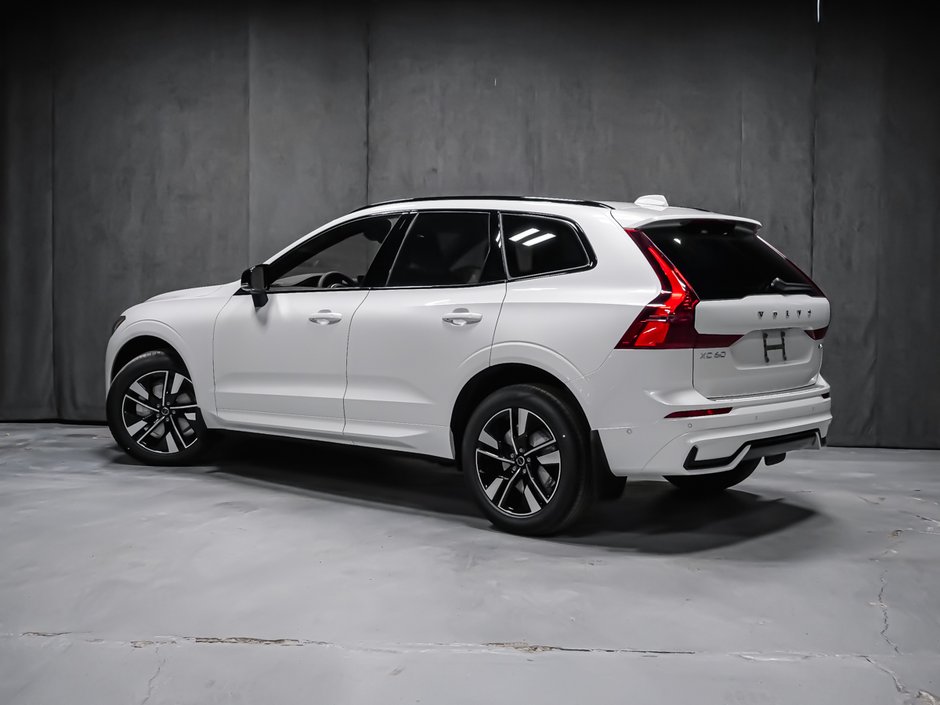 2026 Volvo XC60 Plus-3