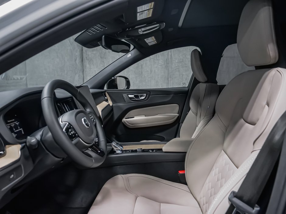 2026 Volvo XC60 Plus-11