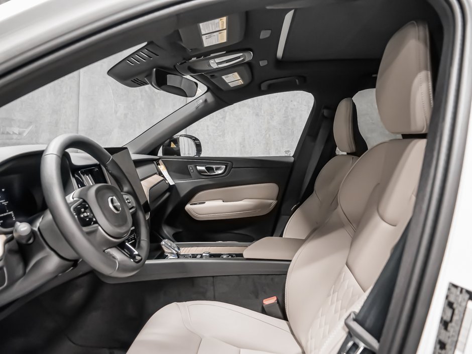 Volvo XC60 Core 2026-10