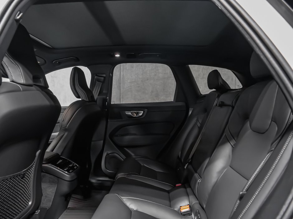 2026 Volvo XC60 Ultra Black Edition-15
