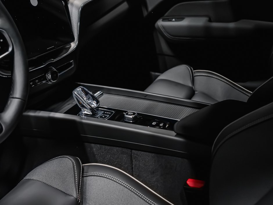 Volvo XC60 Ultra Black Edition 2026-7