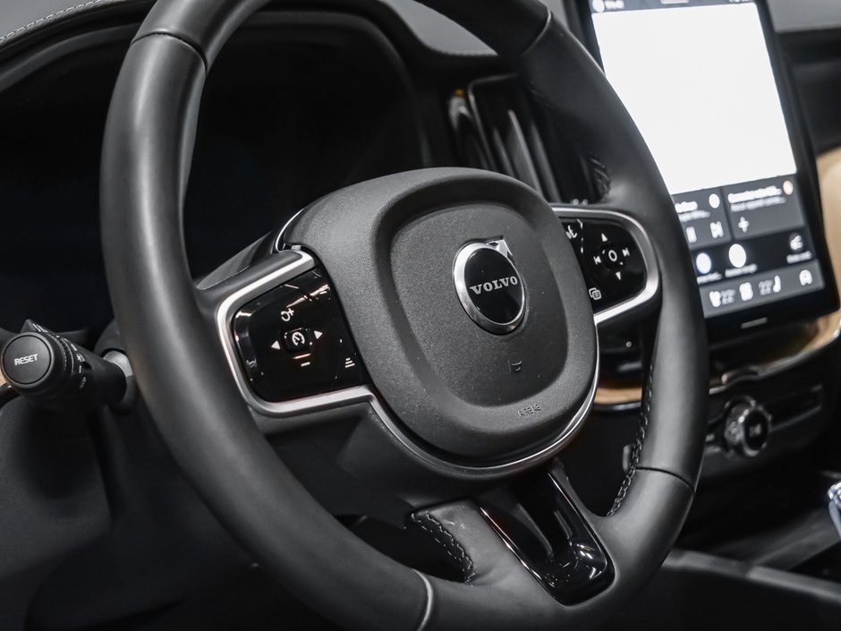 Volvo XC60 B5 ULTRA DARK 2026-7
