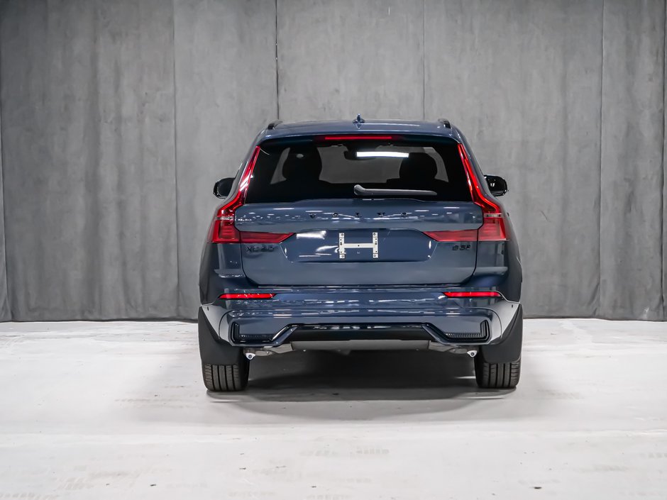Volvo XC60 Plus Black Edition 2027-4