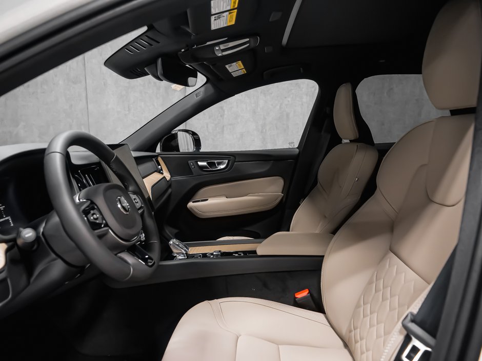 2027 Volvo XC60 Core (Dark Theme)-10