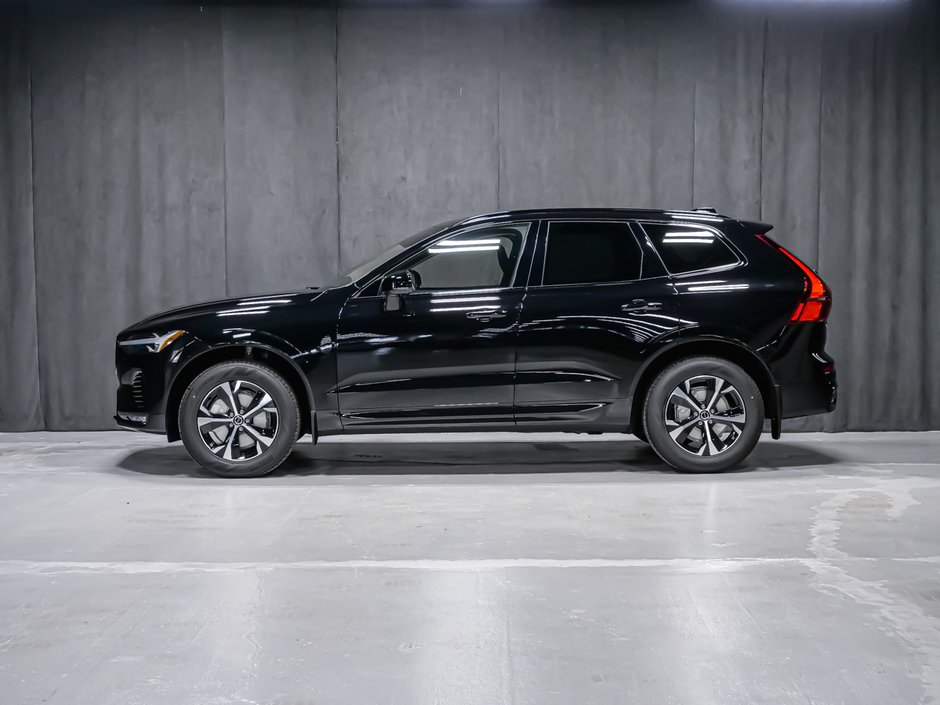 Volvo XC60 Core (Dark Theme) 2027-2