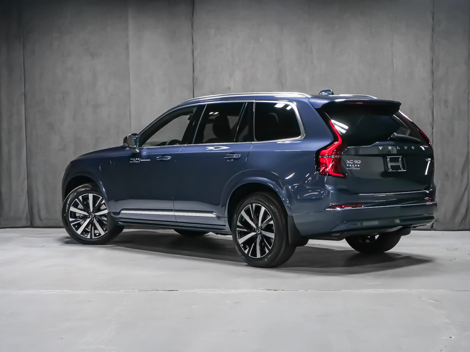 Volvo XC90 2025.5 PLUG-IN HYBRID Core 2025-4