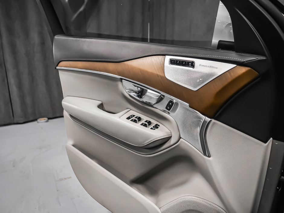 2017 Volvo XC90 Hybrid T8 INSCRIPTION-8
