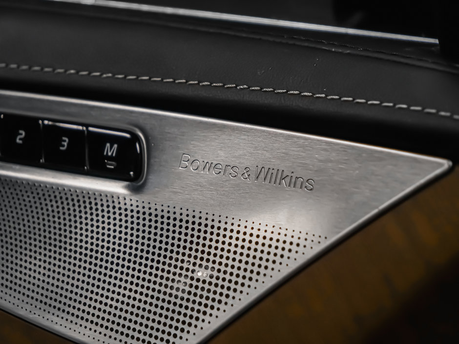 2017 Volvo XC90 Hybrid T8 INSCRIPTION-9