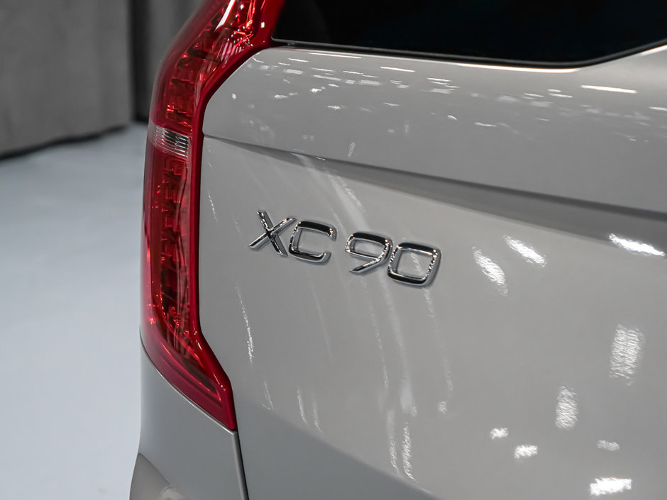 2025 Volvo XC90 PLUG-IN HYBRID ULTRA BRIGHT THEME-10