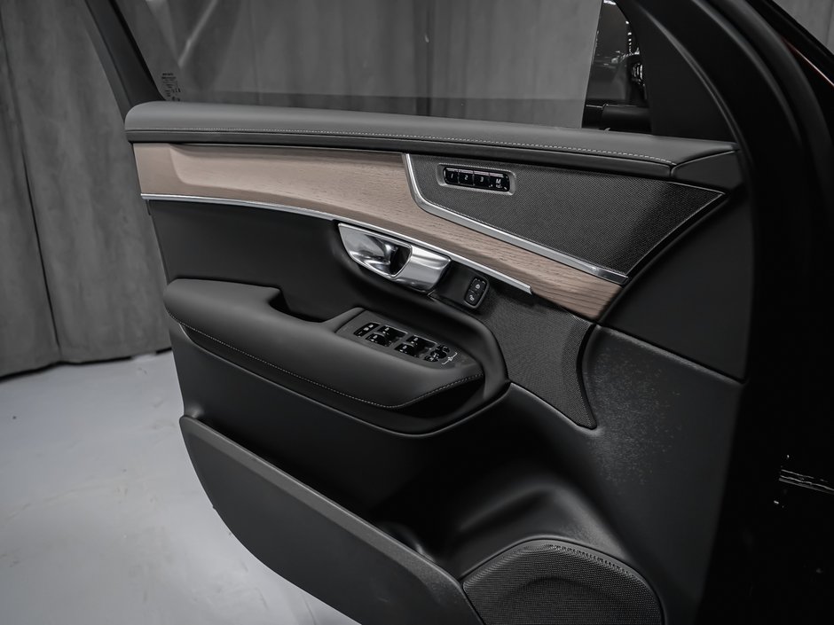 Volvo XC90 2025.5 Plug-In Hybrid Plus 2025-15