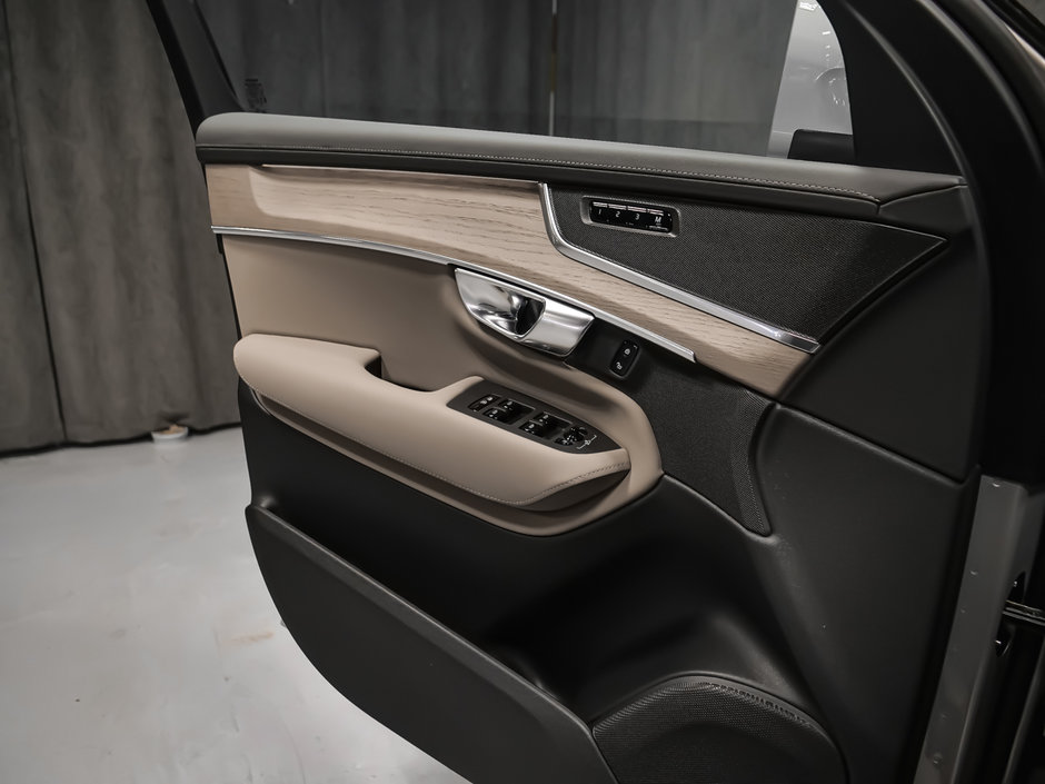 Volvo XC90 2025.5 PLUG-IN HYBRID Plus 2025-14