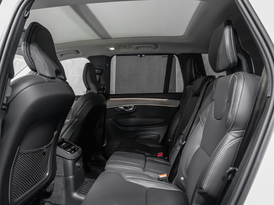 2025 Volvo XC90 PLUG-IN HYBRID Ultra Bright Theme-19
