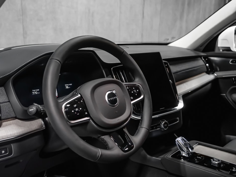 2025 Volvo XC90 PLUG-IN HYBRID Ultra Bright Theme-9
