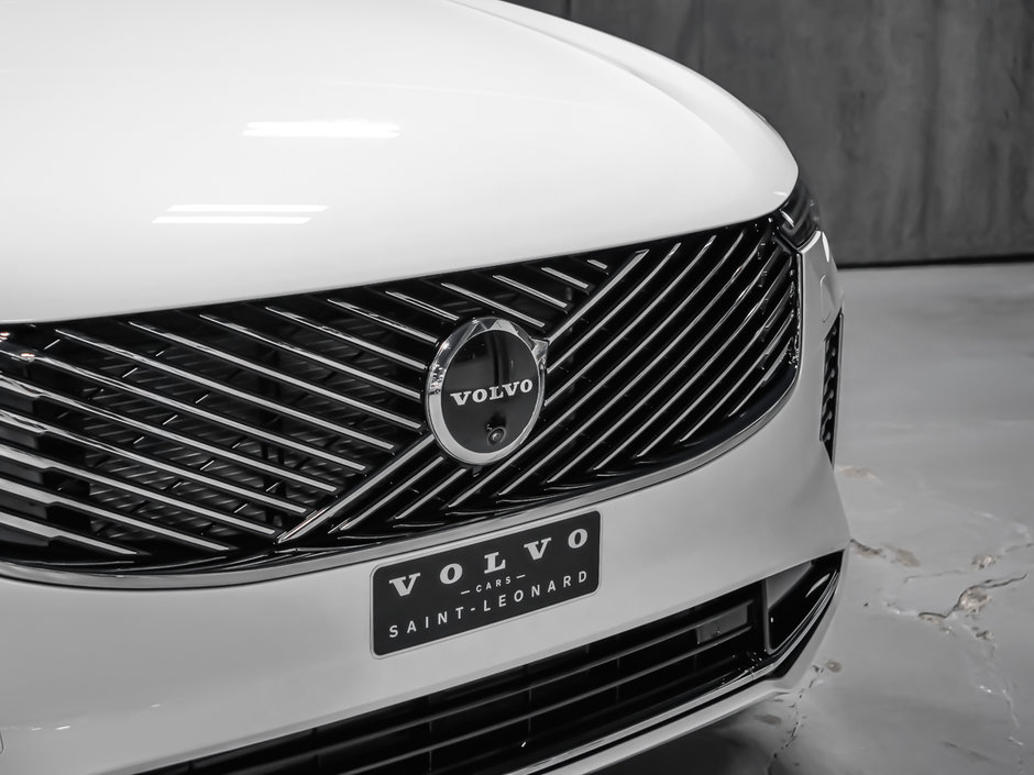 2025 Volvo XC90 PLUG-IN HYBRID Ultra Bright Theme-17