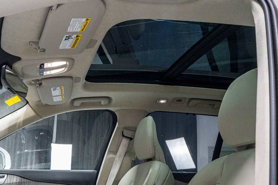 2025 Volvo XC90 PLUG-IN HYBRID ULTRA BRIGHT-10