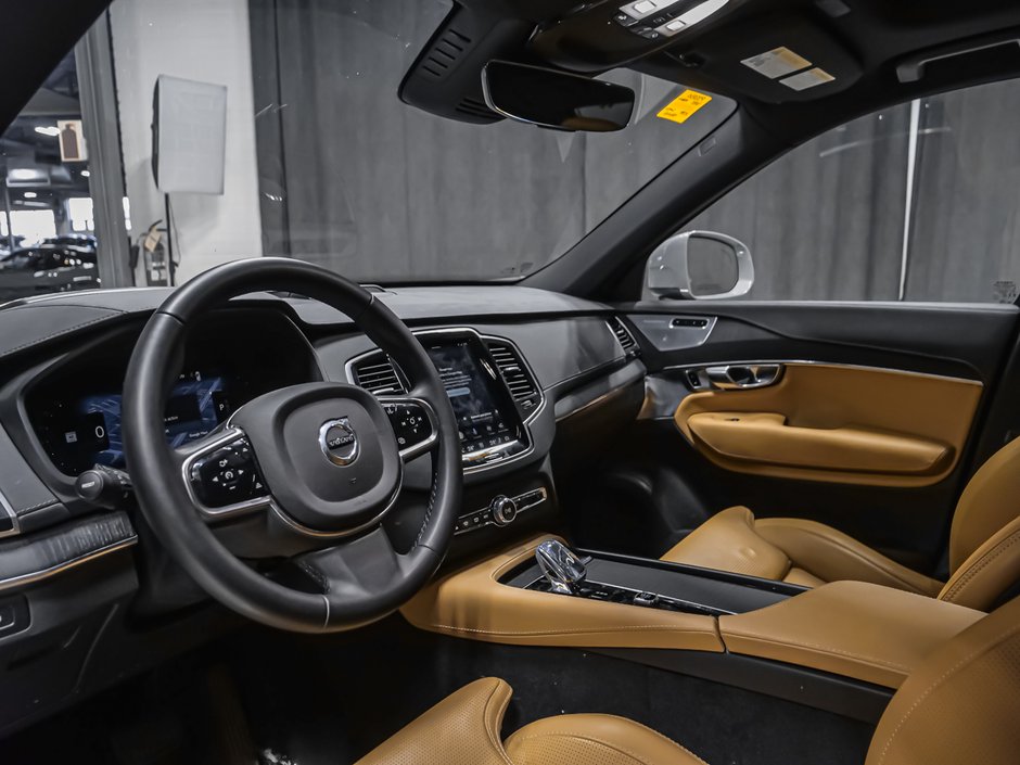 2025 Volvo XC90 Plug-In Hybrid Ultra Bright Theme-1