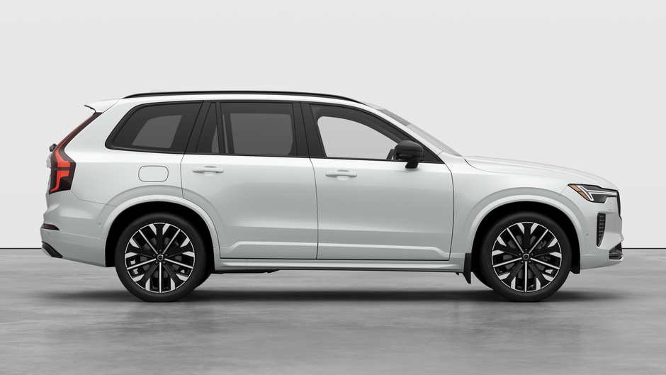 2026 Volvo XC90 PLUG-IN HYBRID Ultra Dark Theme-6