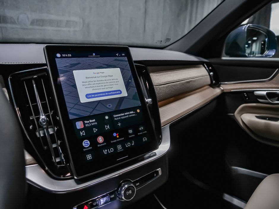 Volvo XC90 Plug-In Hybrid Core Bright Theme 2026-10
