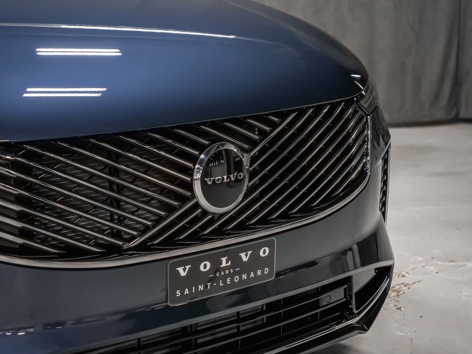 Volvo XC90 Plug-In Hybrid Core Bright Theme 2026-12