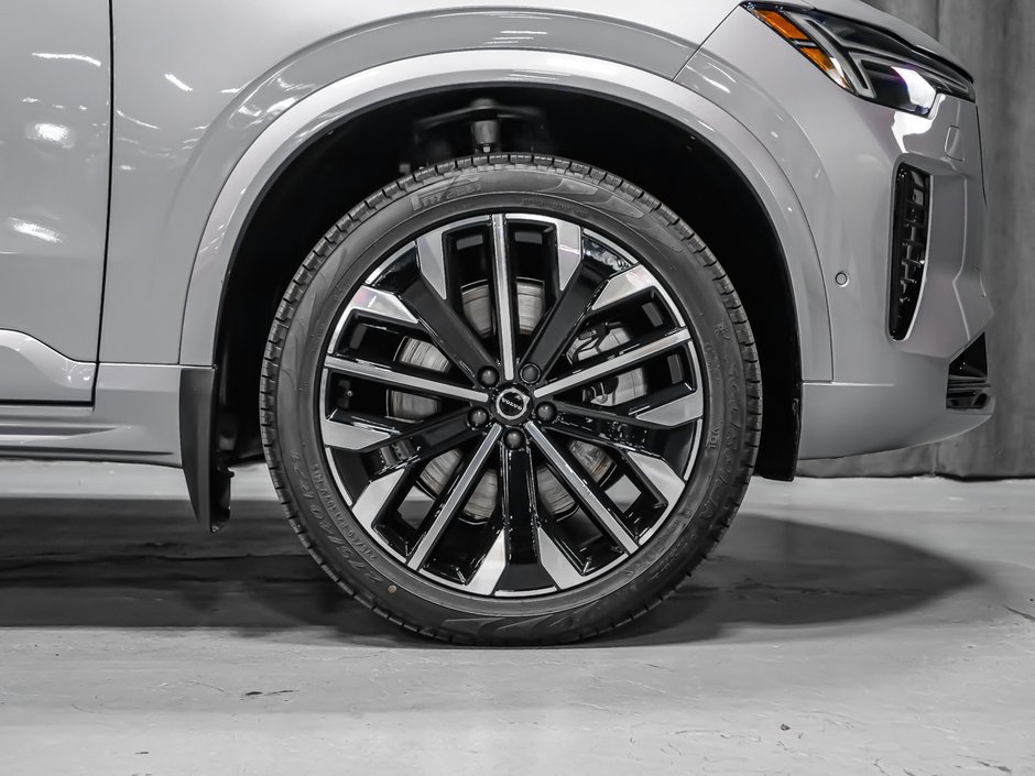 2026 Volvo XC90 Plug-In Hybrid Plus 7-Seater (Dark Theme)-6