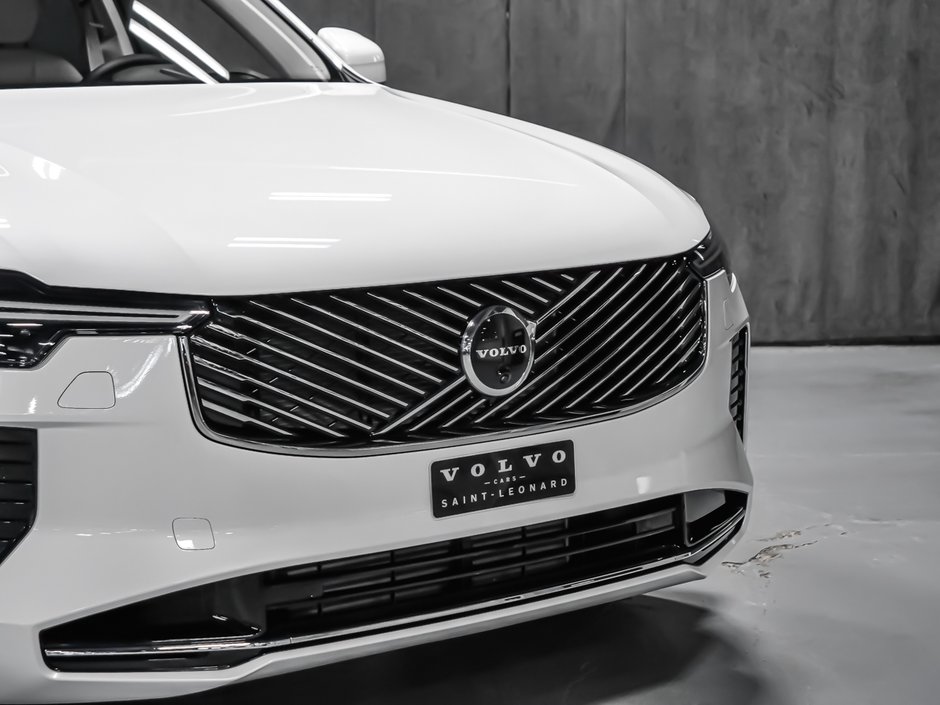 Volvo XC90 Plug-In Hybrid Ultra 7-Seater (Bright Theme) 2026-12