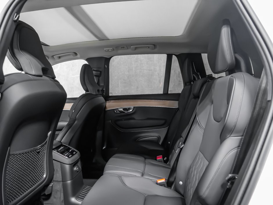 2026 Volvo XC90 Plug-In Hybrid Plus 7-Seater (Dark Theme)-11