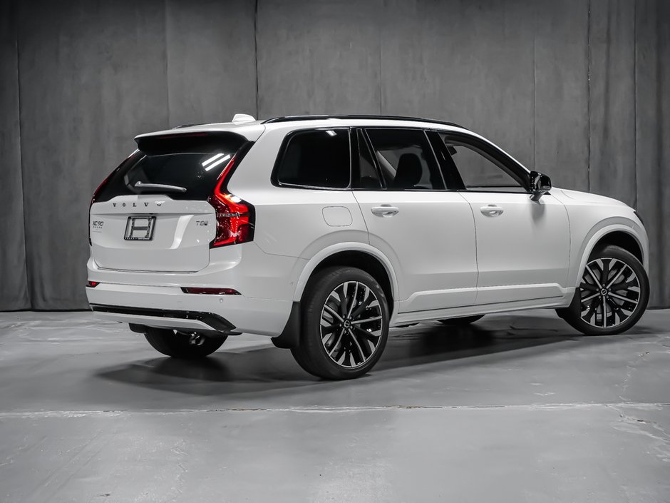 2026 Volvo XC90 Plug-In Hybrid Plus 7-Seater (Dark Theme)-3