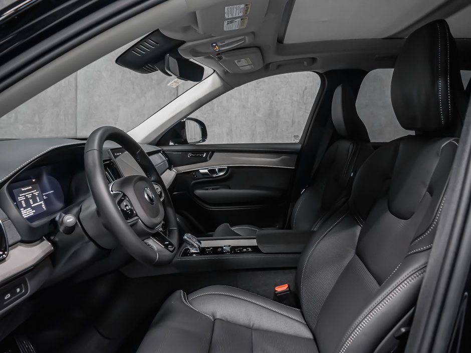 2026 Volvo XC90 Plug-in hybrid Ultra 7-Seater (Dark Theme)-10